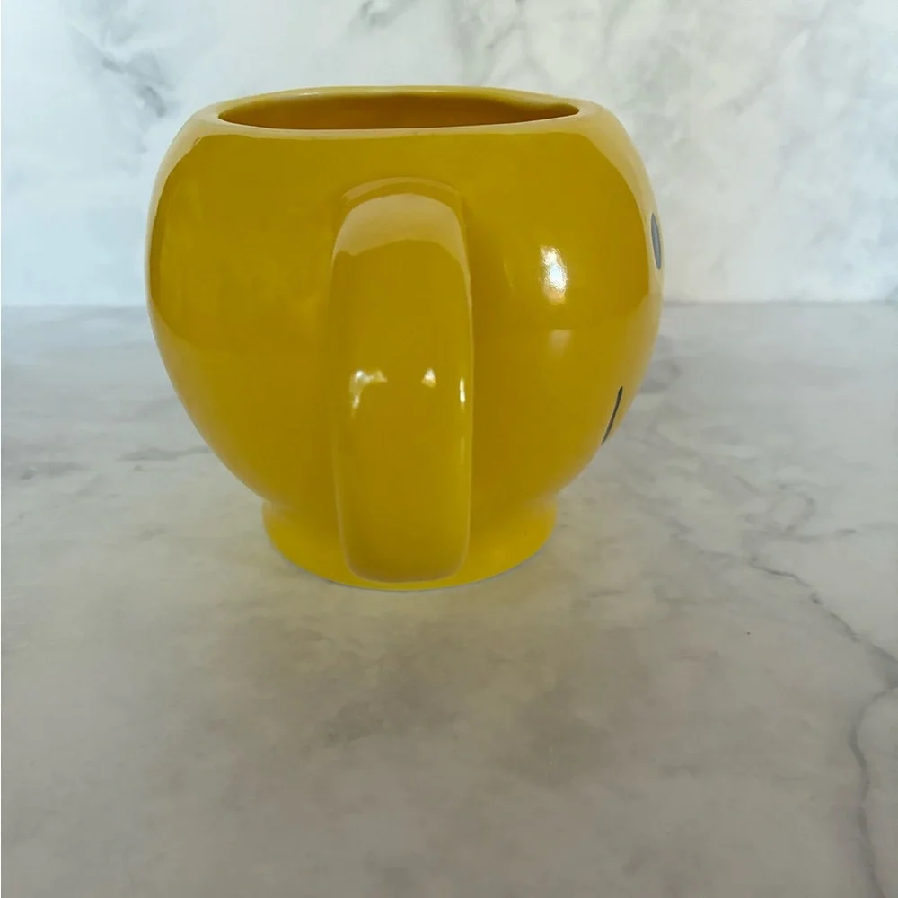 Smiley Face Yellow Groovy Coffee Mug